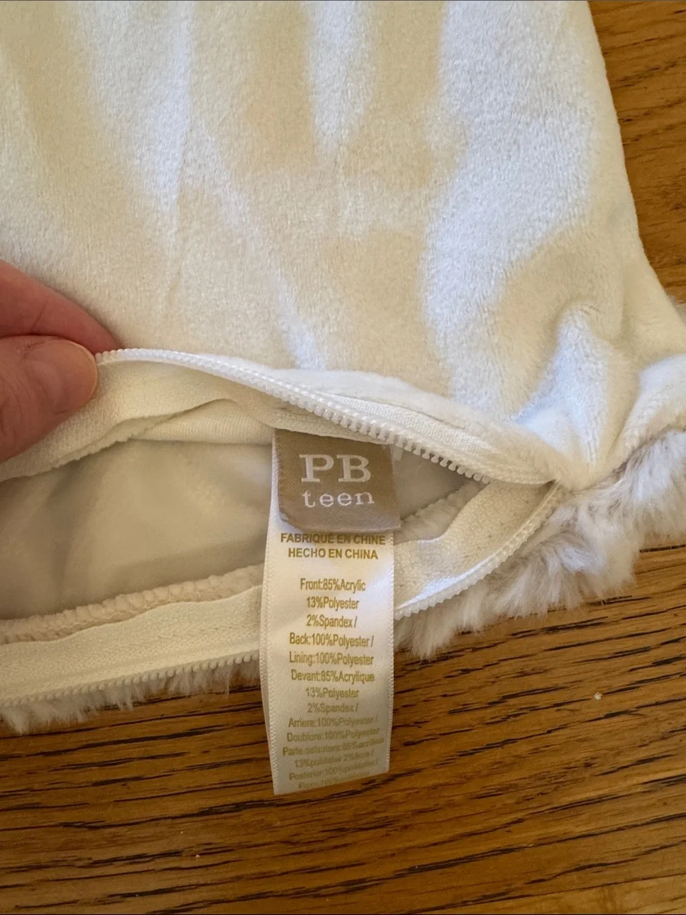 POTTERY BARN | Faux Fur Ruched Pillow Cover - Ivory - Euro - 26